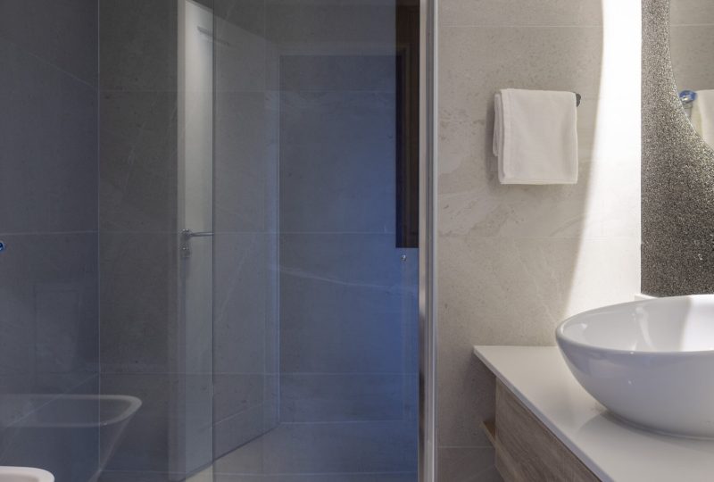 Baño principal - 3 Suites (2NEW - SK1 - SK2)